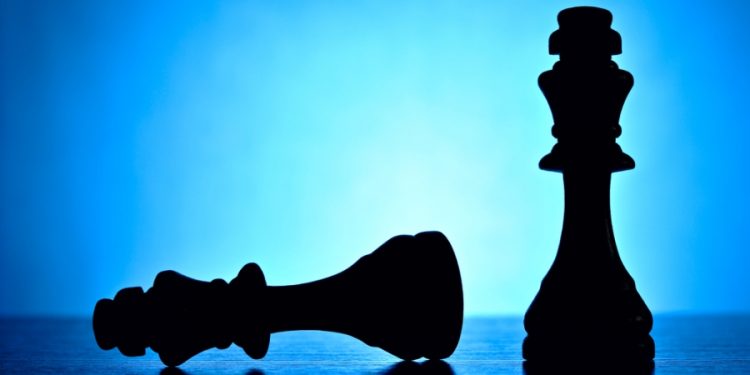 Δελτίο στα καύσιμα, 4ο μνημόνιο, ύφεση, πληθωρισμός έως 2024, τράπεζες εκτός αγορών