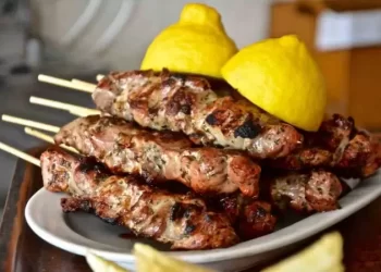 ΡΕΤΑ : ¨Να απαγορευθεί το σεξ στους άντρες που τρώνε κρέας-Γυναίκες μην κάνετε σεξ με κρεατοφάγους¨…