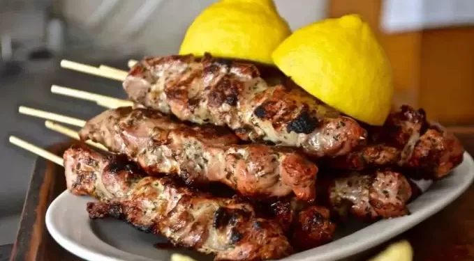 ΡΕΤΑ : ¨Να απαγορευθεί το σεξ στους άντρες που τρώνε κρέας-Γυναίκες μην κάνετε σεξ με κρεατοφάγους¨…