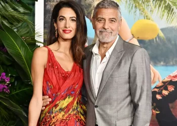 amal-clooney-and-george-clooney-01-101722-437d025e8cd84b20b34384b190538987
