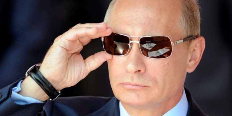 blantimir-poutin-i-mustiki-zwi-tou_12-w_hr-copy