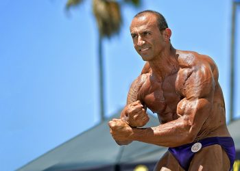 Όσοι πιστεύετε ότι το εμβόλιο σκοτώνει, μπορείτε να με χρησιμοποιήσετε ως τεστ…..και Πέθανε ξαφνικά σε ηλικία 62 ετών VIDEO