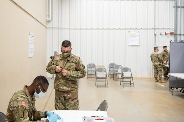 u-s-military-members-receive-covid-19-vaccinations-at-fort-knox