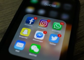 india-us-internet-facebook