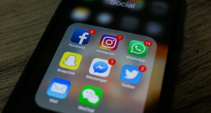 india-us-internet-facebook