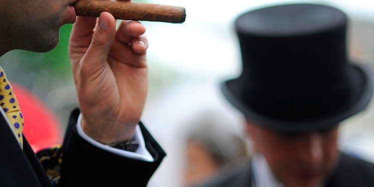 %cf%80%ce%bb%ce%bf%cf%85%cf%83%ce%b9%ce%bf%ce%b9