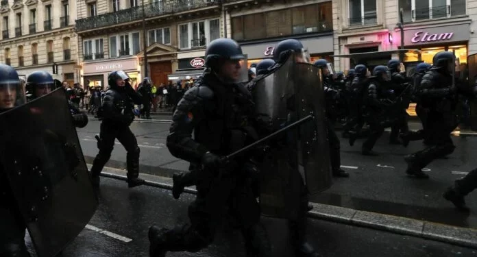 nb_france_diadiloseis_astynomia-696x407-1
