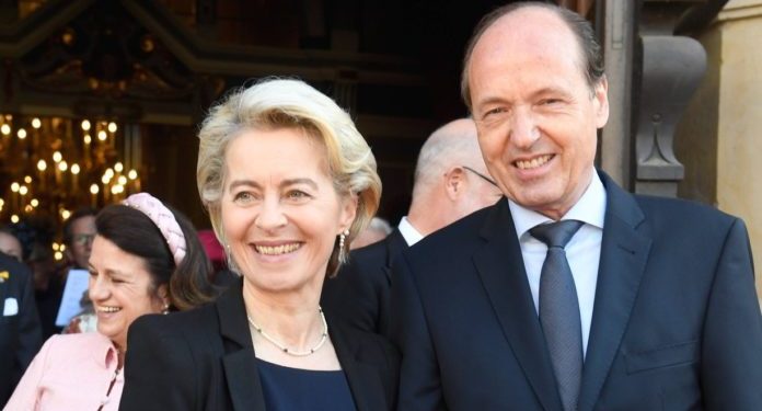 wedding-prince-alexander-zu-schaumburg-lippe-with-mahkameh-navabi